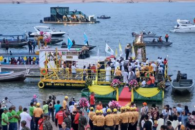 galeria: Devotos prestam homenagem a Nossa Senhora de Nazaré no Círio Fluvial de Marabá