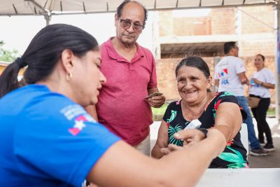 notícia: Estado atende mais de 15 mil pessoas com vários serviços em Ananindeua