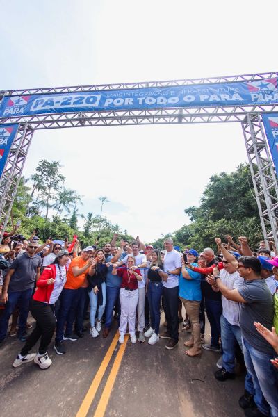 galeria: Governo do Pará  entrega asfaltamento  da PA 220, a Transmaú.
