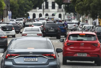 notícia: Até o dia 6 de janeiro, motoristas podem obter descontos do IPVA para final de placas 01 a 31  