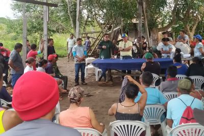 notícia: Ideflor-Bio promove o recadastramento de extrativistas para a colheita da castanha do Pará na FLOTA Trombetas.