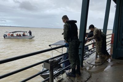 notícia: Servidores dos órgãos de segurança recebem capacitação para pilotar embarcações de pequeno porte 