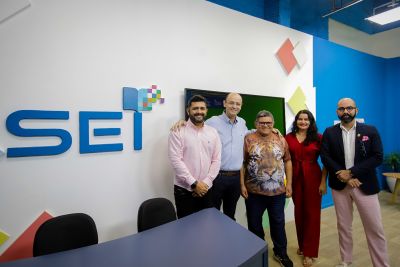 notícia: Secretário da Educação visita SEI para estudar ampliação do programa