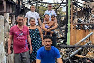 notícia: Cohab atende famílias vítimas de incêndio no Guamá, em Belém