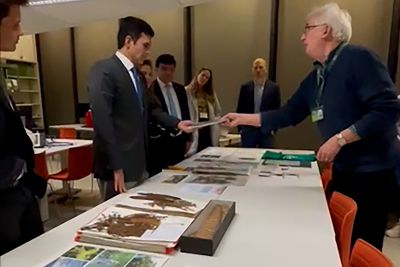 notícia: Governador do Pará conhece experiências de bioeconomia no Kew Royal Botanic Gardens