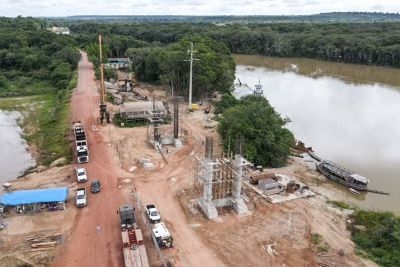 notícia: Operários da Setran concluem fundações de parte da ponte sobre o rio Alto Capim