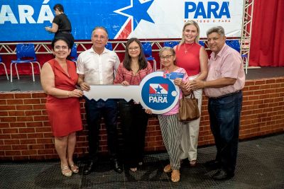 notícia: Mais de 170 famílias de Santarém recebem a parcela final do 'Sua Casa'