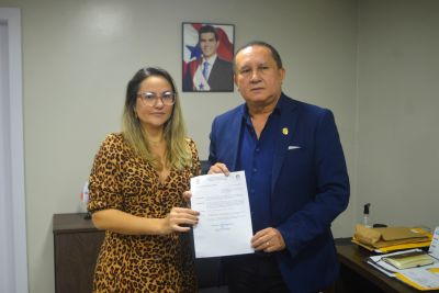 notícia: PC concede portaria para redução de carga horária para acompanhamento de PcD