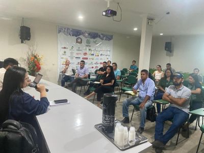 notícia: Adepará, Mapa e setor produtivo discutem biosseguridade das granjas avícolas