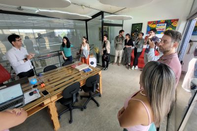 notícia: Comitiva do governo do Reino Unido prospecta projetos bioeconômicos no PCT Guamá