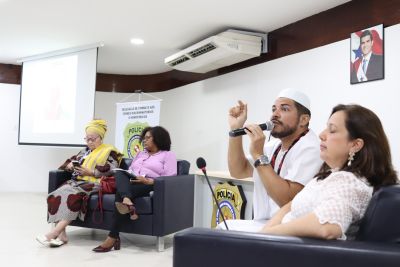 notícia: Polícia Civil debate enfrentamento à violência contra povos de matriz africana 