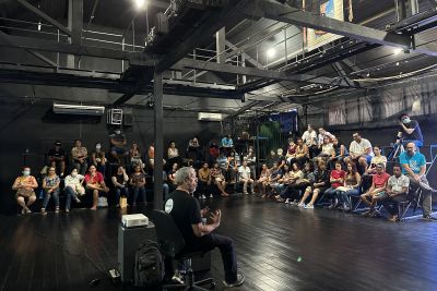 notícia: "Entre Nós: Experiências Formativas e Socioeducativas em Artes" leva troca de experiências para artistas 