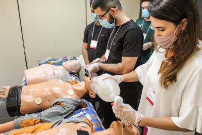 notícia: Hospital de Clínicas abre inscrições para cursos de formação em saúde