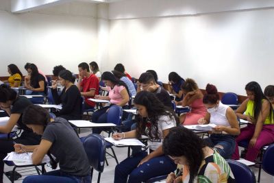 notícia: Concurso da Santa Casa: cerca de 14 mil pessoas fizeram provas neste domingo (16)