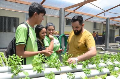 notícia: Governo do Pará apresenta ações contra a fome, melhoria educacional e pensamento sustentável
