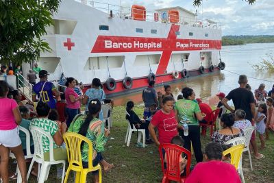 notícia: Projeto do Barco Hospital Papa Francisco chega a 70 expedições realizadas