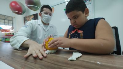 notícia: Especialistas do CIIR pontuam a importância do diagnóstico e intervenção precoces em pessoas com TEA