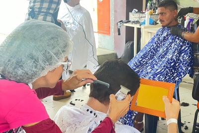 notícia: Ações de beleza melhoram a autoestima dos pacientes do Hospital Galileu