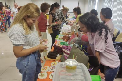 notícia: Coostafe expõe seus produtos em evento alusivo ao Dia das Mães