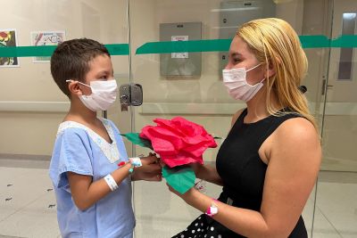 notícia: Programação do Oncológico Infantil celebra a Semana das Mães