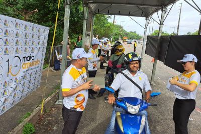 notícia: 'Pit stop' educativo do Detran orienta condutores sobre segurança no trânsito