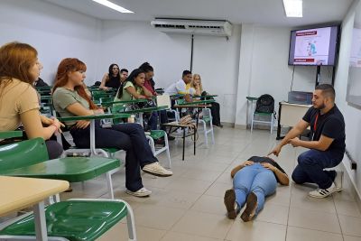 notícia: Detran debate fatores de risco no trânsito com estudantes universitários