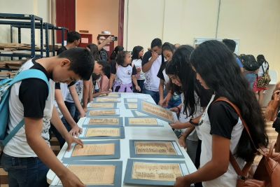 notícia: Projeto Conectando Arquivos mostra a estudantes a história de Curuçá