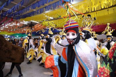 notícia: Arraial de Todos os Santos 2023 começa neste sábado (3) com Revoada dos Pássaros