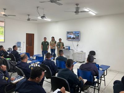 notícia: Semas promove curso de fiscalização da flora para militares da Marinha do Brasil
