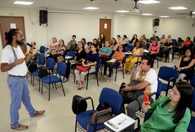notícia: Seduc promove reunião para alinhar ações de Educação para Jovens e Adultos