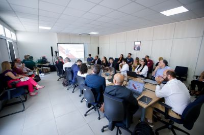 notícia: Secretarias de Estado e Banco Mundial definem ações para educação, meio ambiente e assistência