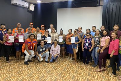 notícia: Estado garante auxílio financeiro a 200 famílias vítimas de sinistro em Abaetetuba