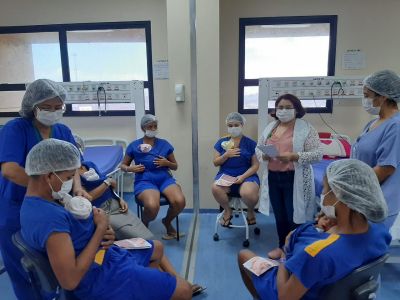 notícia: Abelardo Santos reforça sobre a importância do método canguru para os recém-nascidos   