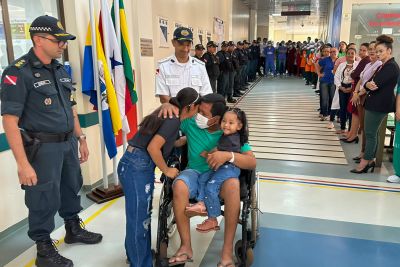 notícia: Regional de Santarém e PM homenageiam alta de sargento, após 19 dias de internação