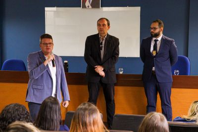 notícia: Workshop da Polícia Científica orienta sobre perícias veterinárias na capital paraense