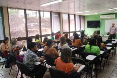 notícia: Estado qualifica 140 servidores pela Escola de Governança nesta sexta-feira