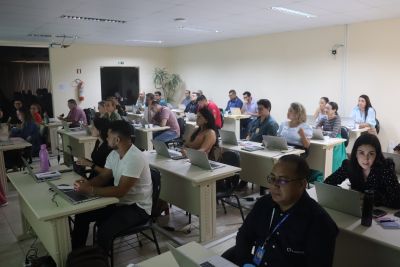 notícia: Servidores têm formações em 23º Fórum Regional de Fortalecimento de Parcerias