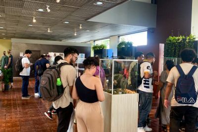 notícia: Exposição "Joias de Nazaré" apresenta mais de 60 peças inspiradas na tradição do Círio