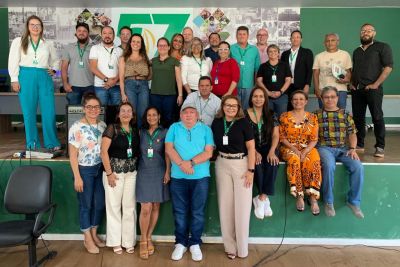 notícia: Técnicos da Emater recebem formação para atuar em projeto que beneficiará agricultores do estado