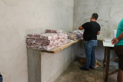 notícia: Adepara e PC interditam fábrica clandestina e apreendem uma tonelada de charque