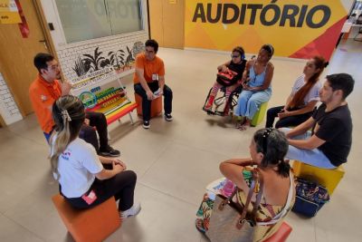 notícia: Programação inclusiva do CIIR destaca a Paralisia Cerebral e equipamento garante autonomia às crianças assistidas 