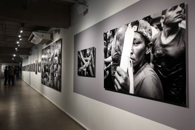notícia: Exposição Catarse de Devoção tem visita guiada na Galeria Benedito Nunes