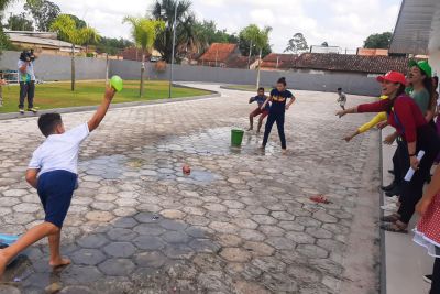 notícia: Usuários do Natea dos Caetés participam de programação pelo Dia das Crianças