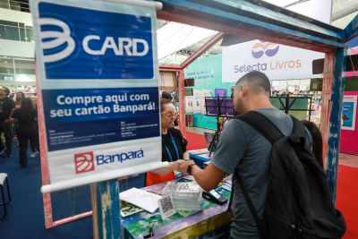 notícia: Servidores da Seduc são beneficiados com CredLivro na 2ª Feira do Livro de Castanhal