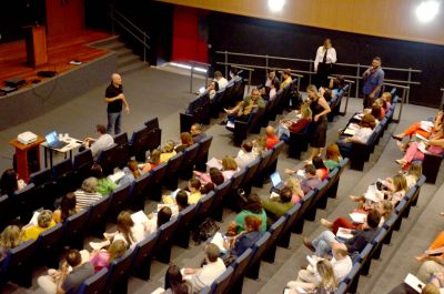 notícia: Seduc promove encontro para avaliar e melhorar a qualidade de ensino nas escolas 