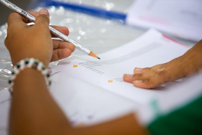 notícia: Seduc começa aplicação das provas do SisPAE nas redes estadual e municipal 