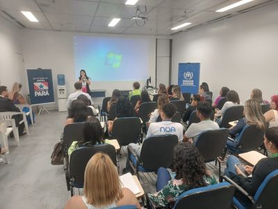 notícia: Seju e ACNUR treinam comunidade aeroportuária de Belém sobre proteção a refugiados no Brasil 