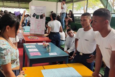 notícia: Projeto Integrador auxilia alunos da rede estadual na escolha de futuras profissões