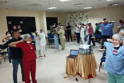 notícia: Profissionais da Saúde recebem orientações sobre Ergonomia no Regional do Tapajós 