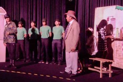 notícia: Usina da Paz leva peça teatral à comunidade de Marituba 